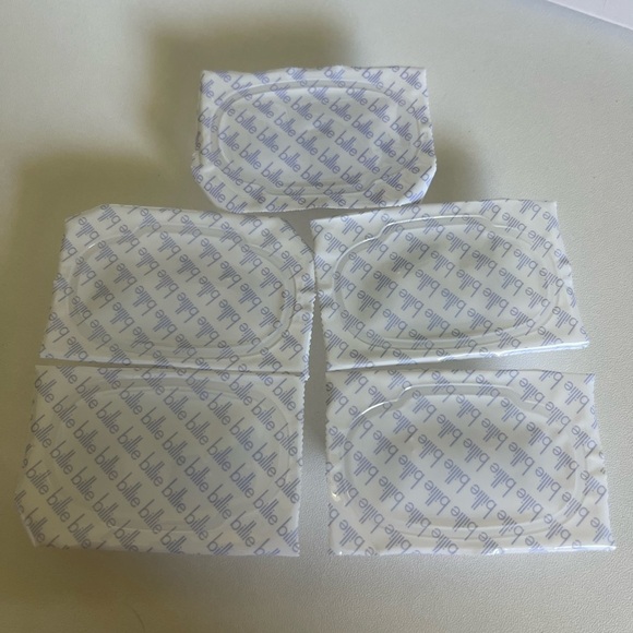 Billie Replacement Blades and Magnet - Picture 6 of 13